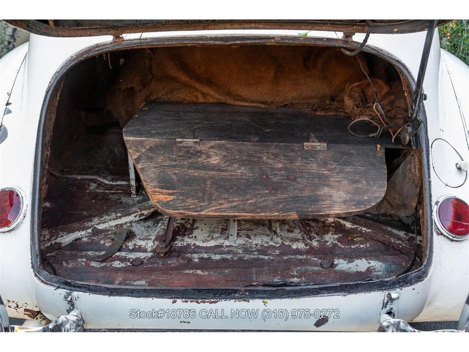 1937 Cord 810 & 812 - Image 25 of 31