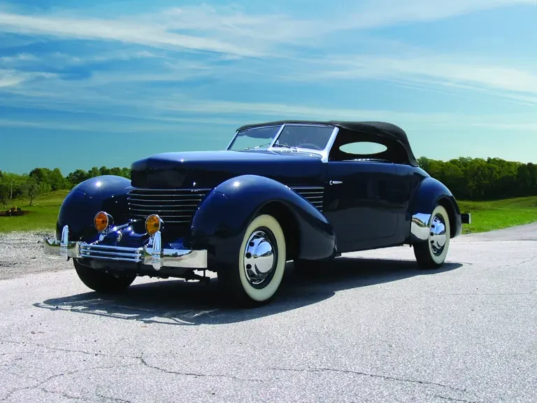 1937 Cord 810 & 812 - Image 2 of 2