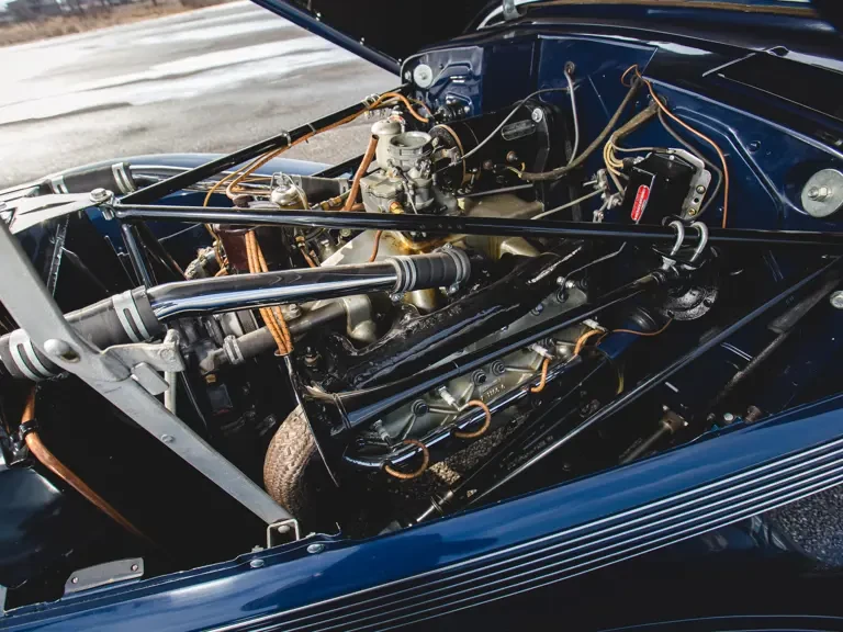 1937 Cord 810 & 812 - Image 24 of 31