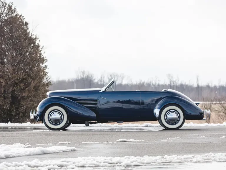1937 Cord 810 & 812 - Image 6 of 31