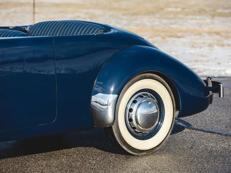 1937 Cord 810 & 812 - Image 20 of 31