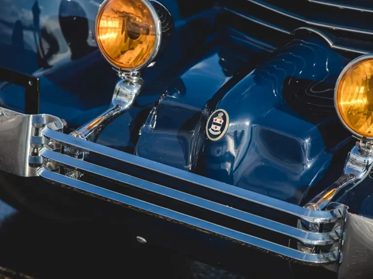 1937 Cord 810 & 812 - Image 7 of 31