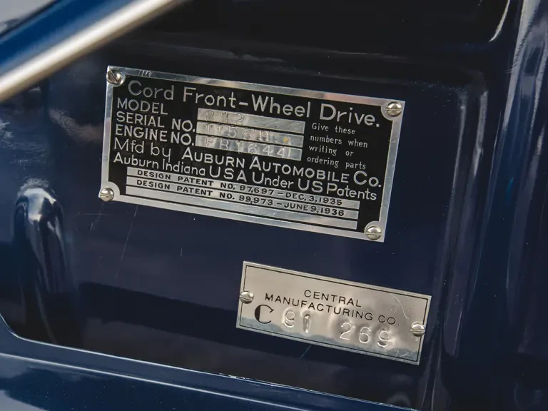 1937 Cord 810 & 812 - Image 23 of 31