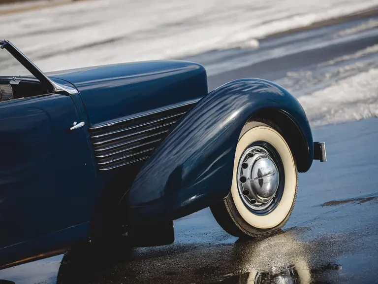 1937 Cord 810 & 812 - Image 18 of 31