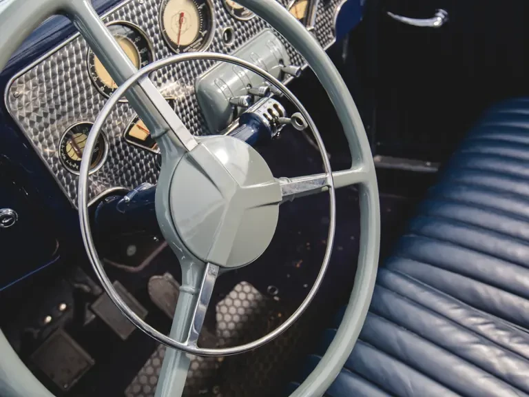 1937 Cord 810 & 812 - Image 11 of 31