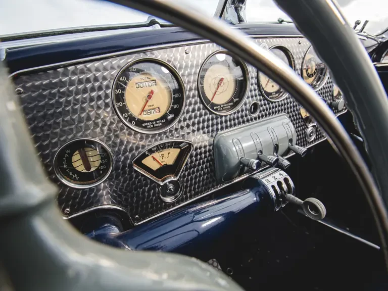 1937 Cord 810 & 812 - Image 12 of 31