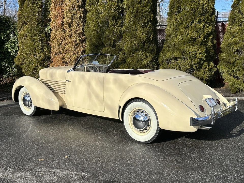 1937 Cord 810 & 812 - Image 12 of 31