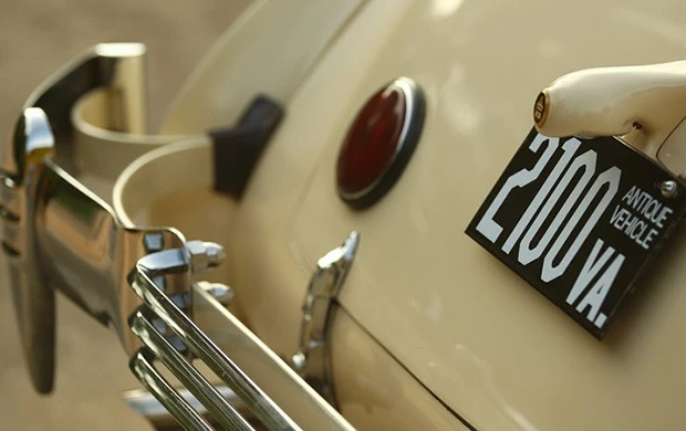 1937 Cord 810 & 812 - Image 11 of 14