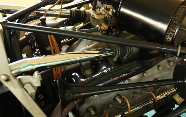 1937 Cord 810 & 812 - Image 12 of 14