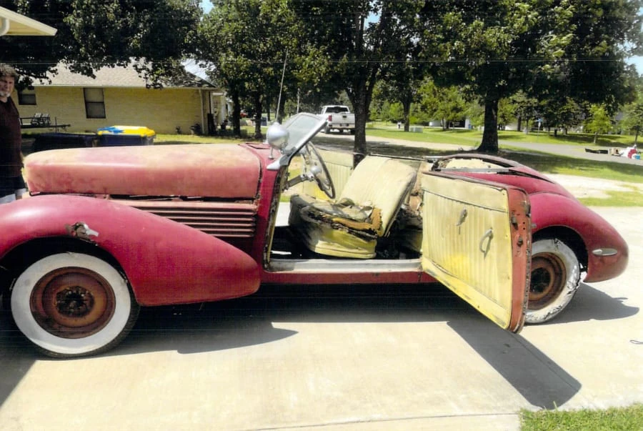 1937 Cord 810 & 812 - Image 6 of 6