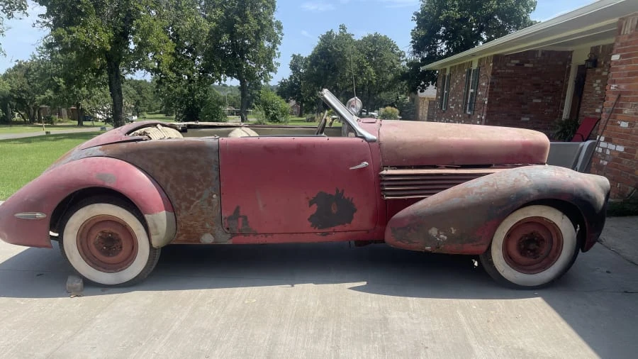 1937 Cord 810 & 812 - Image 2 of 6