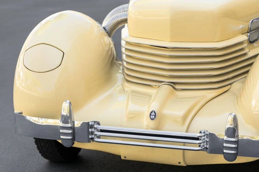 1937 Cord 810 & 812 - Image 10 of 31