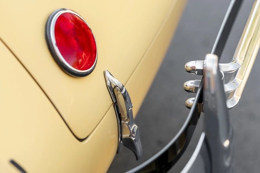 1937 Cord 810 & 812 - Image 20 of 31