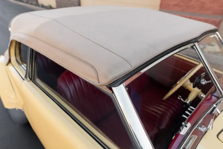 1937 Cord 810 & 812 - Image 24 of 31