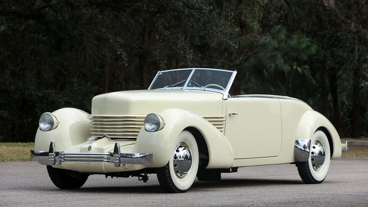 1937 Cord 810 & 812 - Image 5 of 31