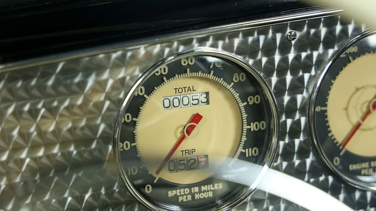 1937 Cord 810 & 812 - Image 20 of 31