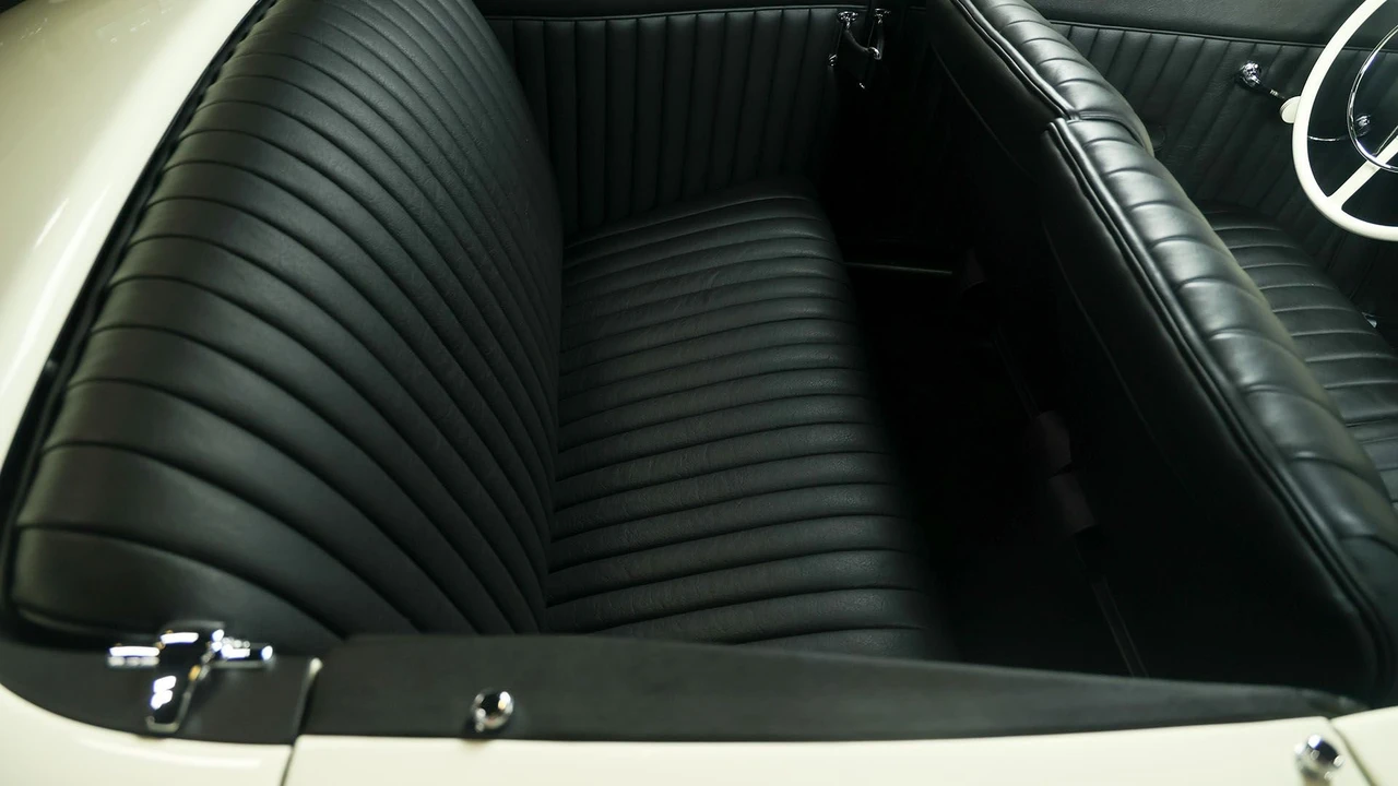 1937 Cord 810 & 812 - Image 27 of 31