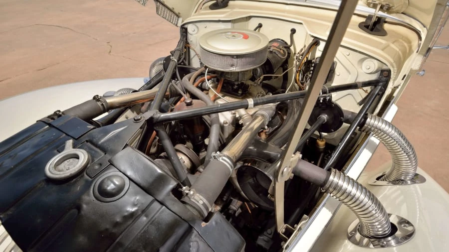 1937 Cord 810 & 812 - Image 6 of 20