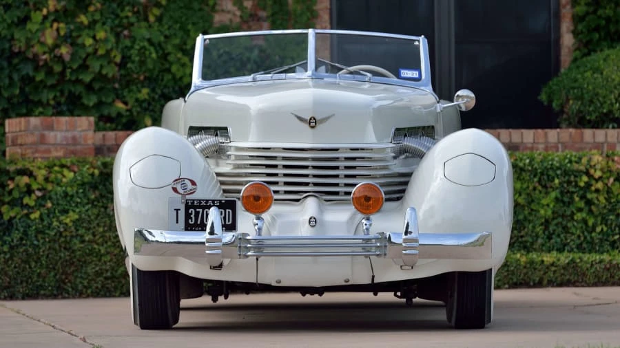 1937 Cord 810 & 812 - Image 14 of 20