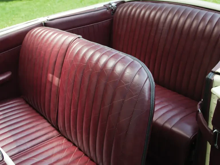 1937 Cord 810 & 812 - Image 30 of 31