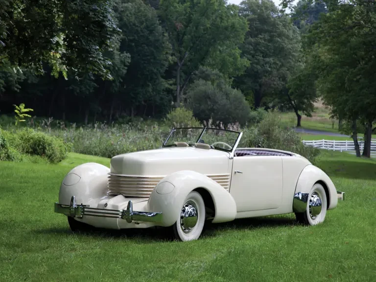 1937 Cord 810 & 812 - Image 22 of 31