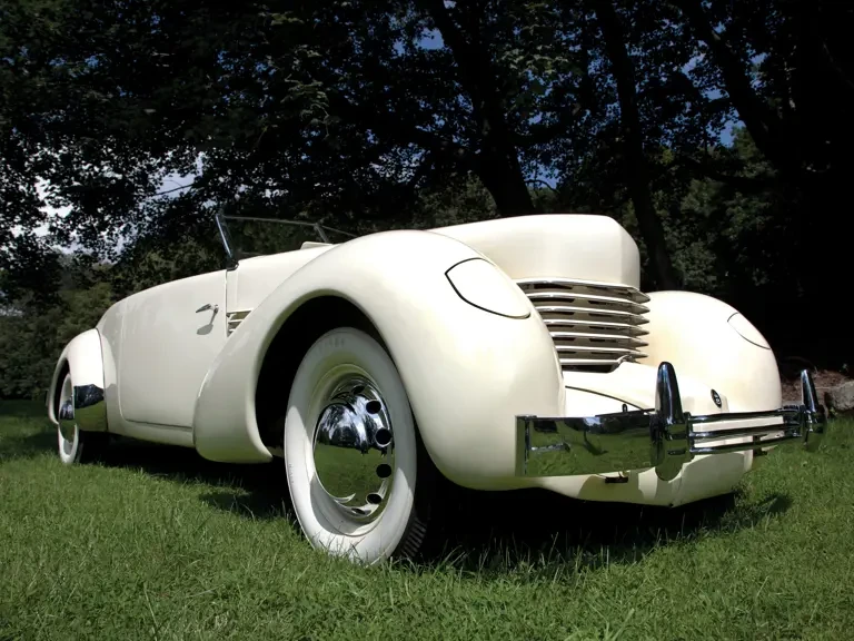 1937 Cord 810 & 812 - Image 24 of 31