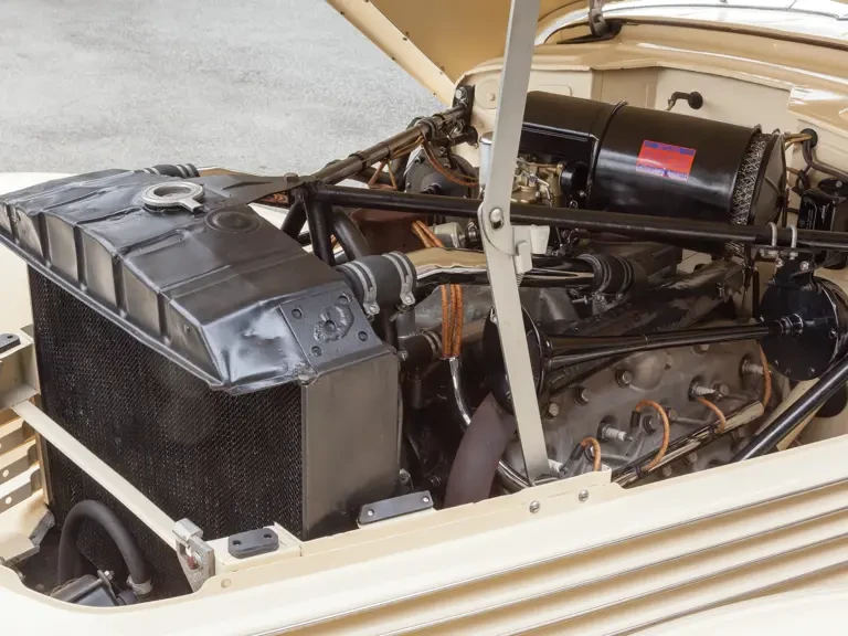 1937 Cord 810 & 812 - Image 21 of 23