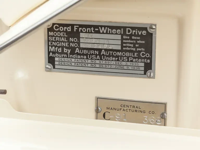 1937 Cord 810 & 812 - Image 8 of 23