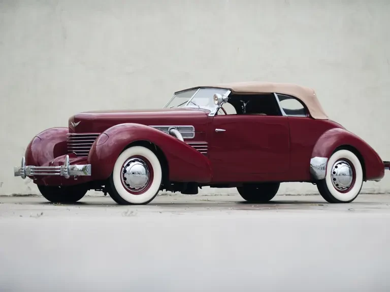 1937 Cord 810 & 812 - Image 2 of 23