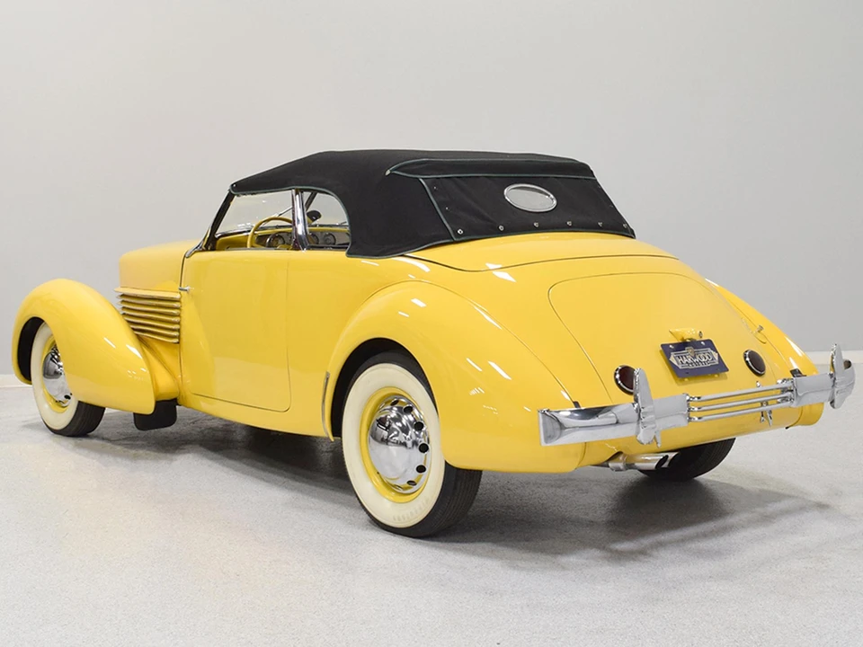 1937 Cord 810 & 812 - Image 7 of 31