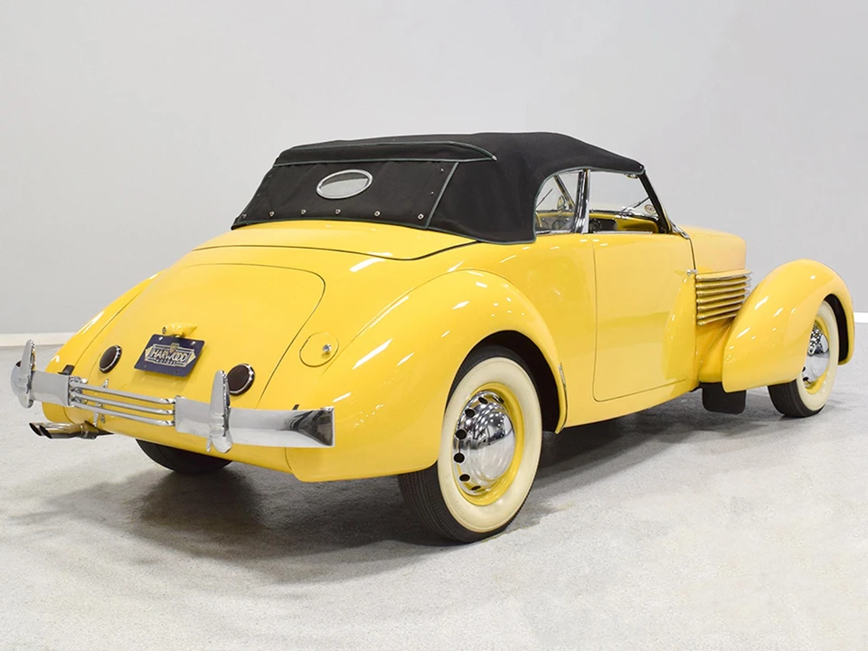 1937 Cord 810 & 812 - Image 11 of 31