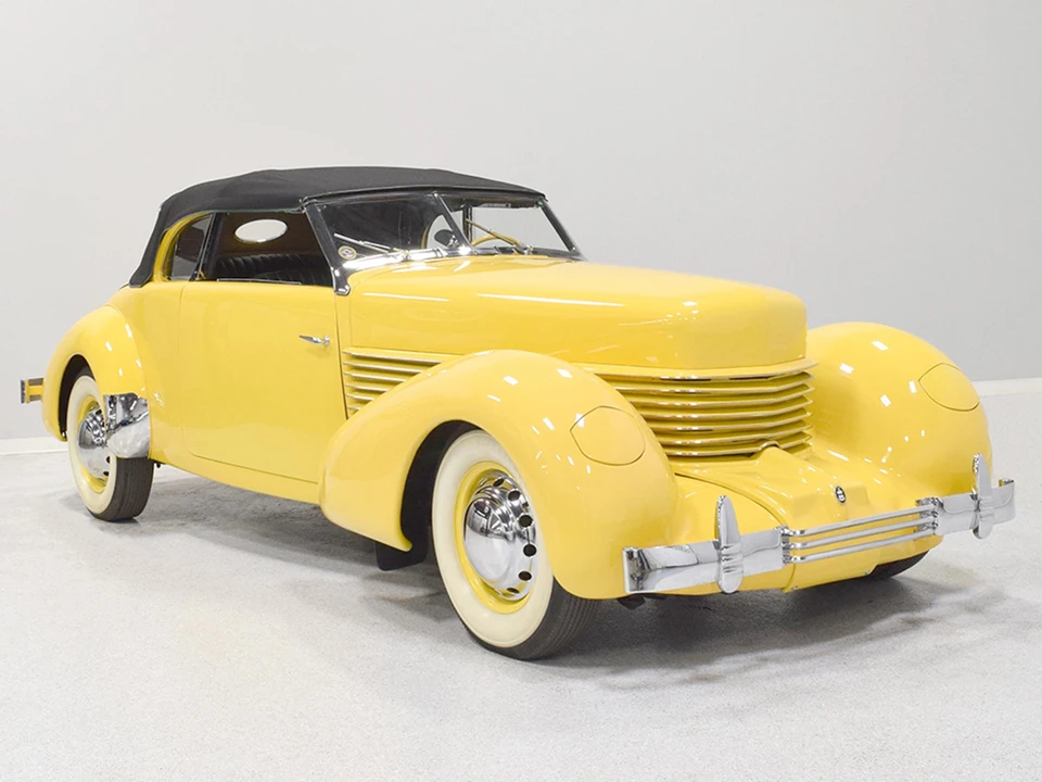 1937 Cord 810 & 812 - Image 15 of 31