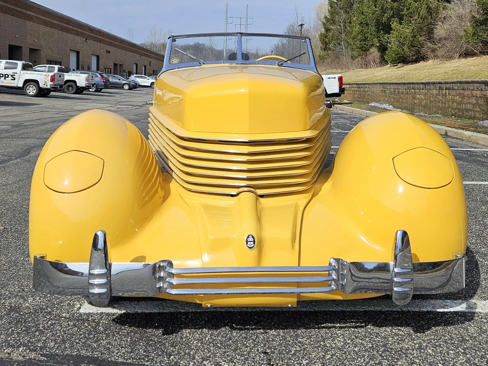 1937 Cord 810 & 812 - Image 27 of 31
