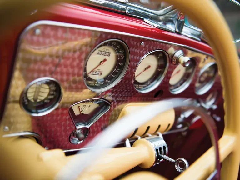 1937 Cord 810 & 812 - Image 19 of 24