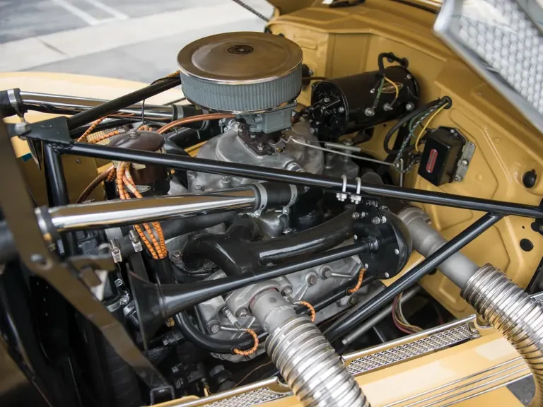 1937 Cord 810 & 812 - Image 4 of 24