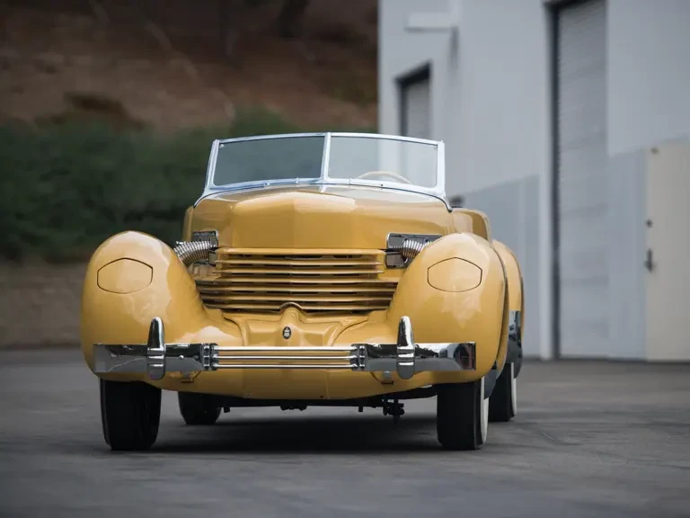 1937 Cord 810 & 812 - Image 7 of 24