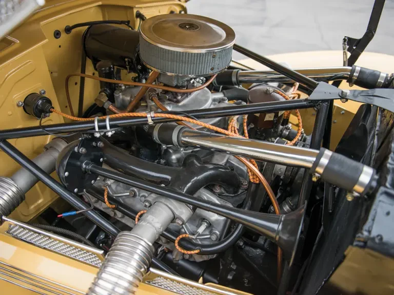 1937 Cord 810 & 812 - Image 24 of 24