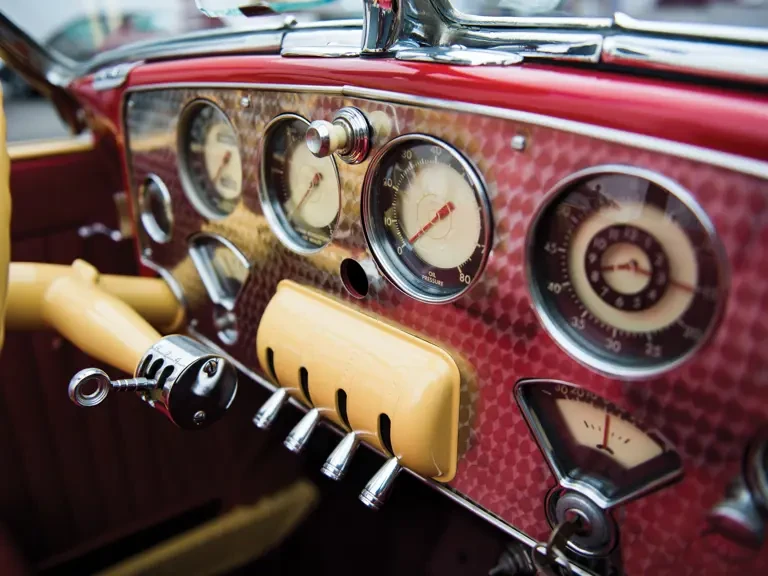 1937 Cord 810 & 812 - Image 20 of 24