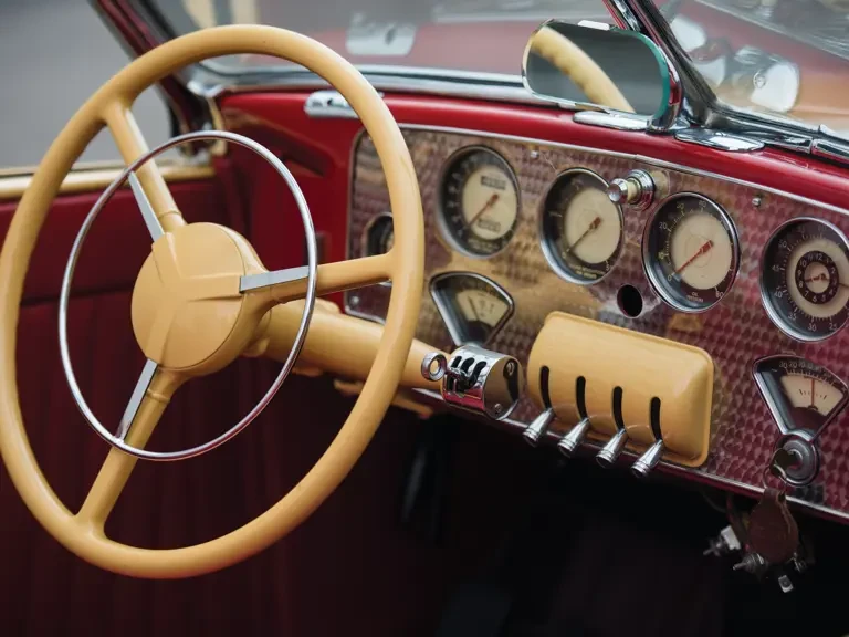 1937 Cord 810 & 812 - Image 17 of 24