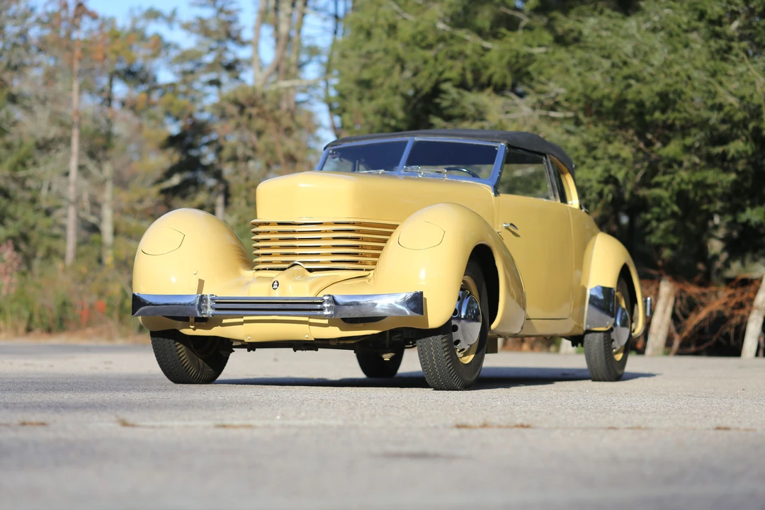 1937 Cord 810 & 812 - Image 7 of 19
