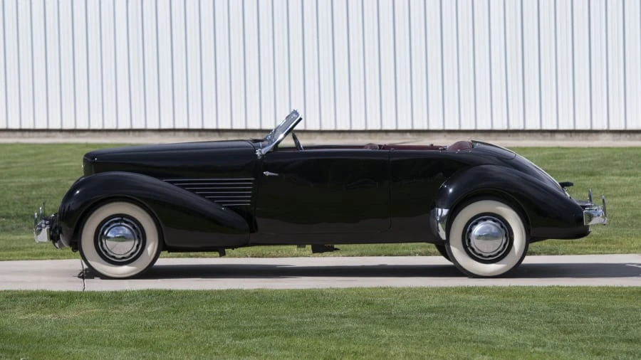1937 Cord 810 & 812 - Image 3 of 15
