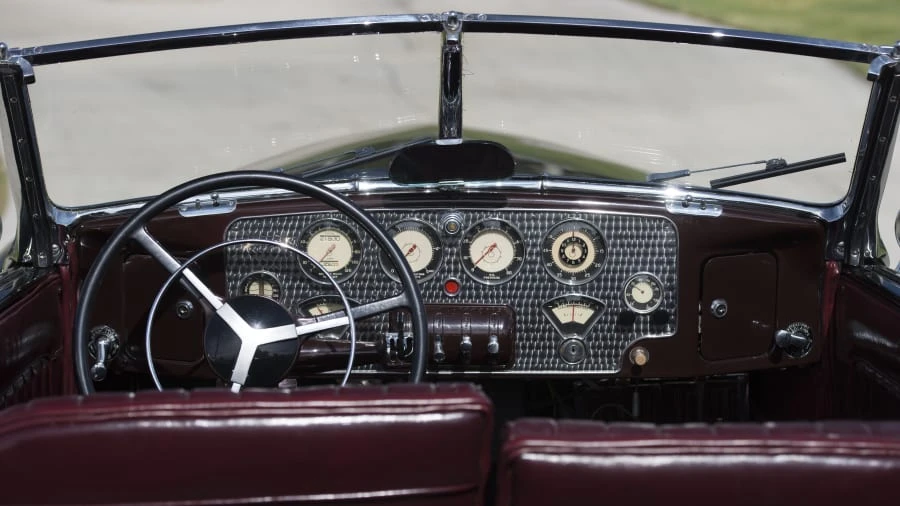 1937 Cord 810 & 812 - Image 10 of 15