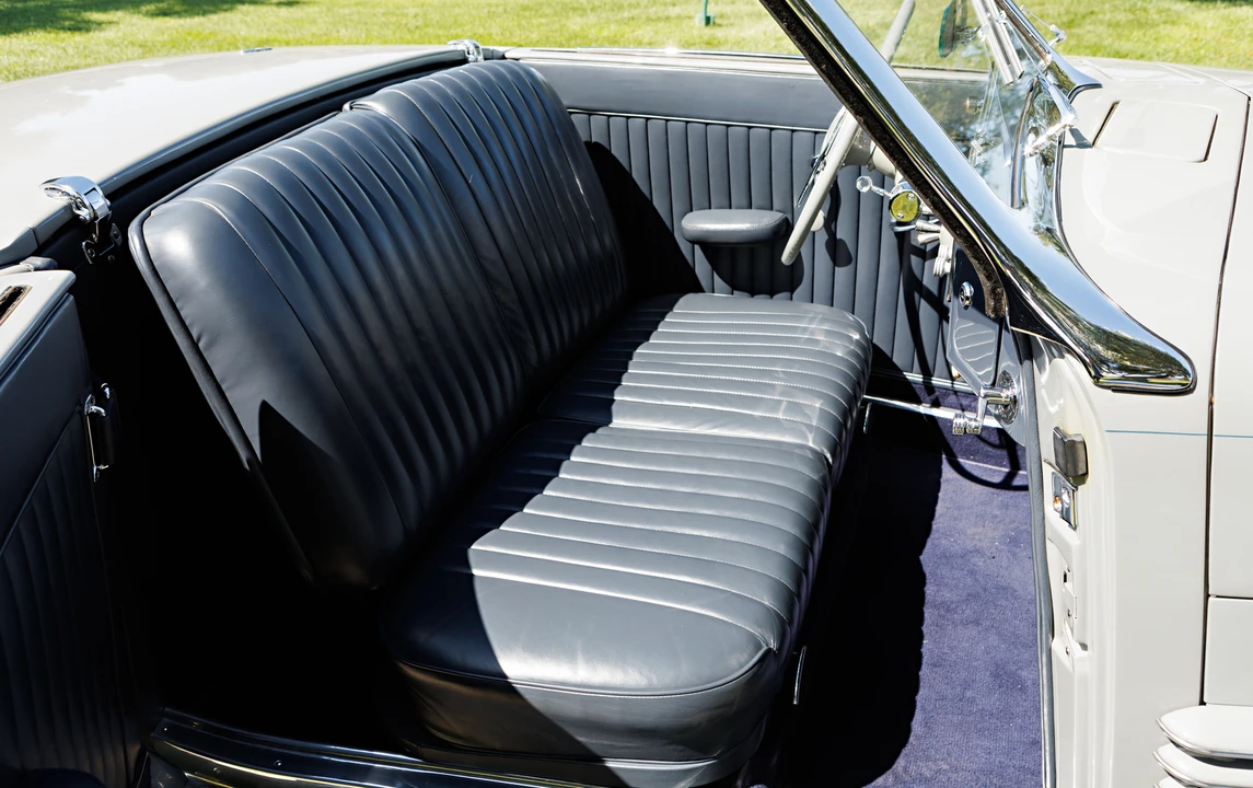 1937 Cord 810 & 812 - Image 27 of 31