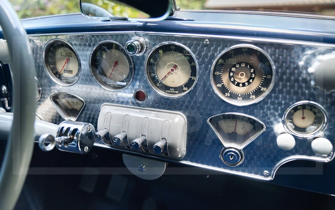 1937 Cord 810 & 812 - Image 9 of 17
