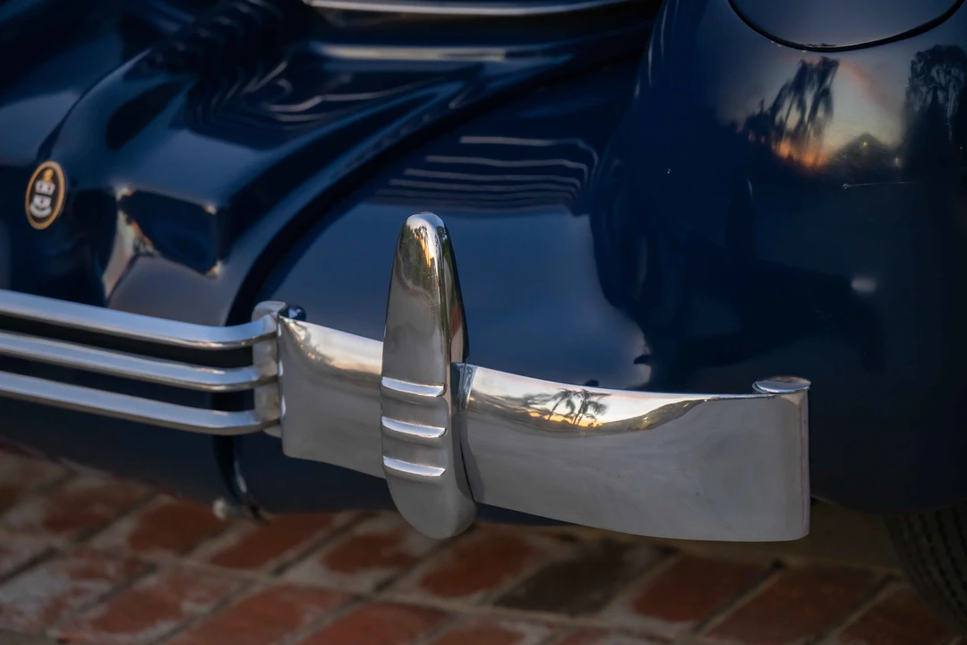 1937 Cord 810 & 812 - Image 20 of 31
