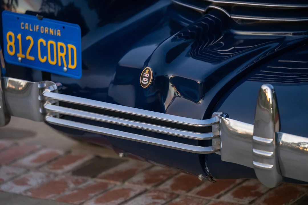 1937 Cord 810 & 812 - Image 21 of 31