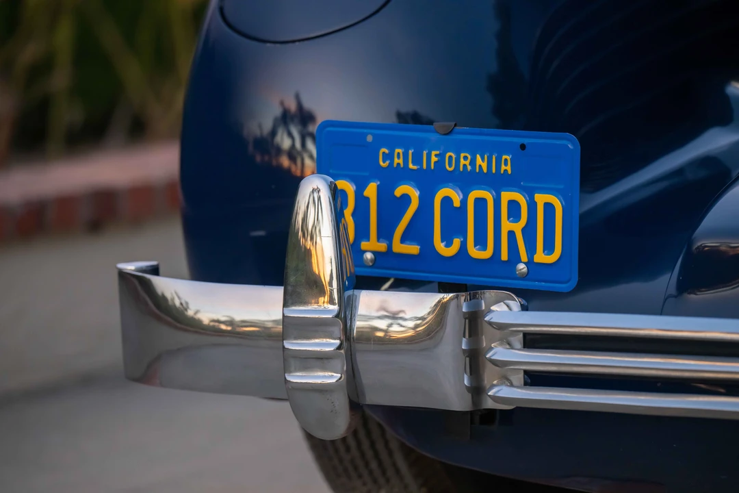1937 Cord 810 & 812 - Image 22 of 31
