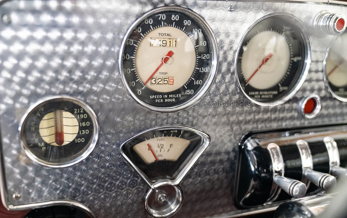1937 Cord 810 & 812 - Image 26 of 31