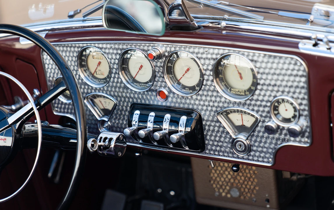 1937 Cord 810 & 812 - Image 24 of 31