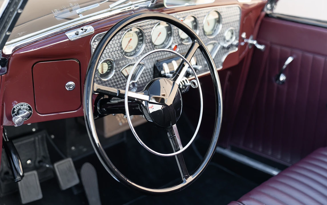 1937 Cord 810 & 812 - Image 23 of 31